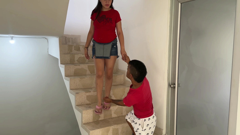 Julianaburning: Minha rica meia-irmã grávida concorda em fazer sexo comigo porque...