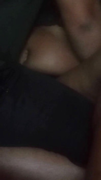 Video seks viral tante seksi india yang lagi asik dientot sama tetangganya di kamar