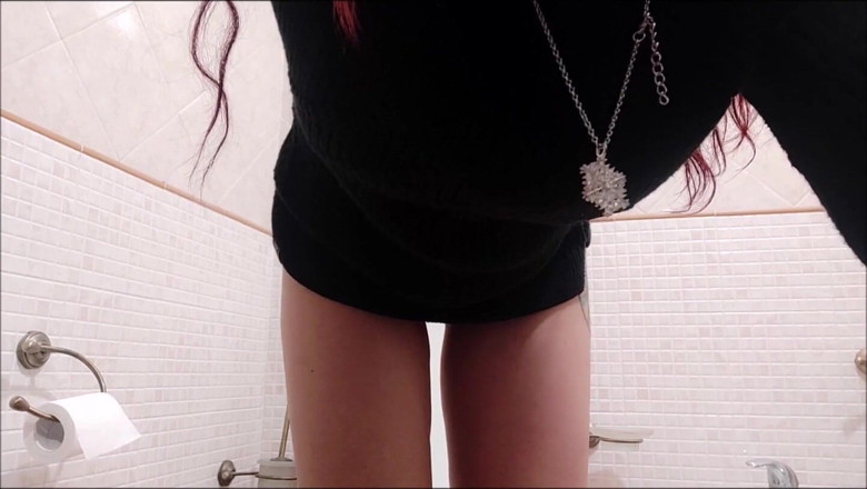 savannahamatoriale: italian pee ve...