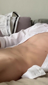 Twink's Tummy Trembles - Cumming on My Own Abs!