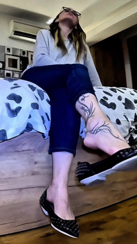 Unter Mir Bist Du Nichts. Und Genau Darum Sehnen Sie Sich Nach Mehr.