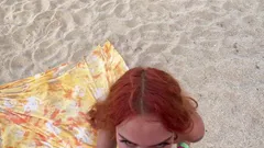 Stranger mi scopa su una spiaggia nudista dopo che l'ho succhiato - vero voyeur beccato a masturbarsi guardandoci