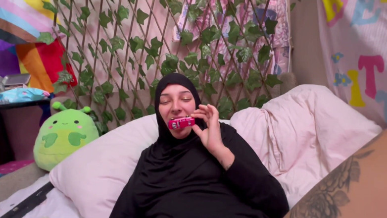 lanalovacutie: Muslim Giantess Car w cipki