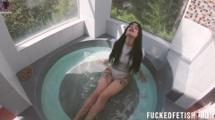 Fucked fetish: 4k 第一个拉丁女神被 bplay swinsuit water