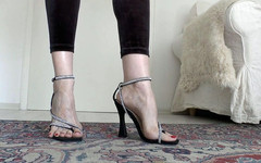 Lady Victoria Valente: Sexy Toe Sandals Heels Pads and Toe Protection Pads