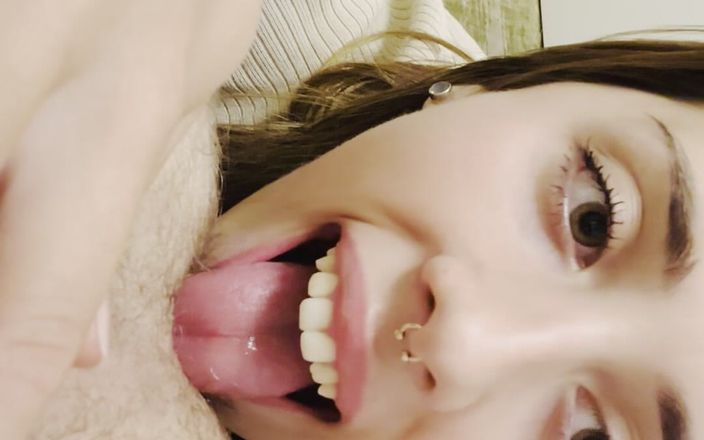 Raxxxbit: 彼のお尻を全部舐めまくる
