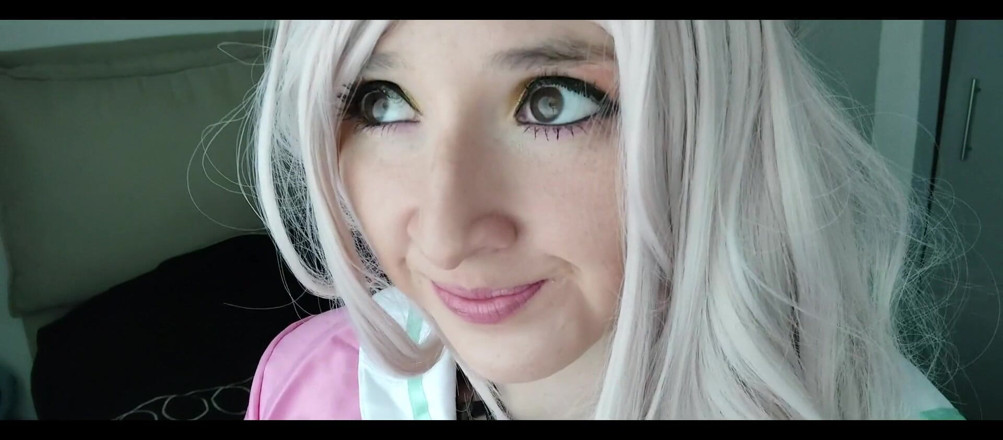 Candy Camille: Masturbándose