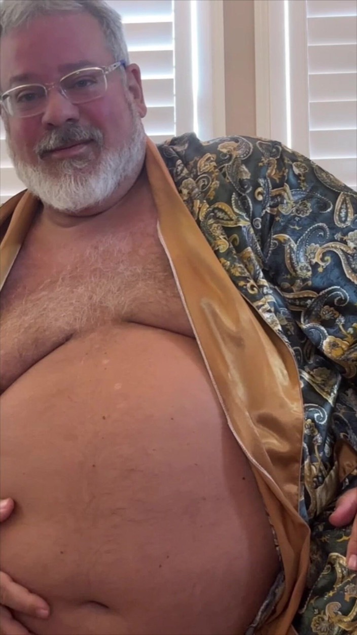Hand-Free-Daddy-Chub: Ballerino Dell'orso Nudo Con Grande Pancia Rimbalza Sci-immersione Sì Sì...