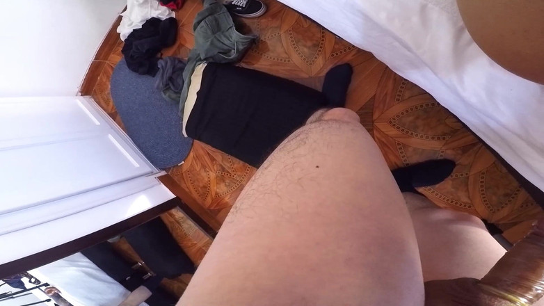 Ellie pink: Ošukaná Těsná potetovaná školačka kundička