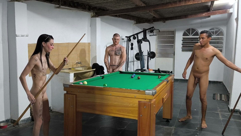 Carmona's films: I Play Bi in Pool