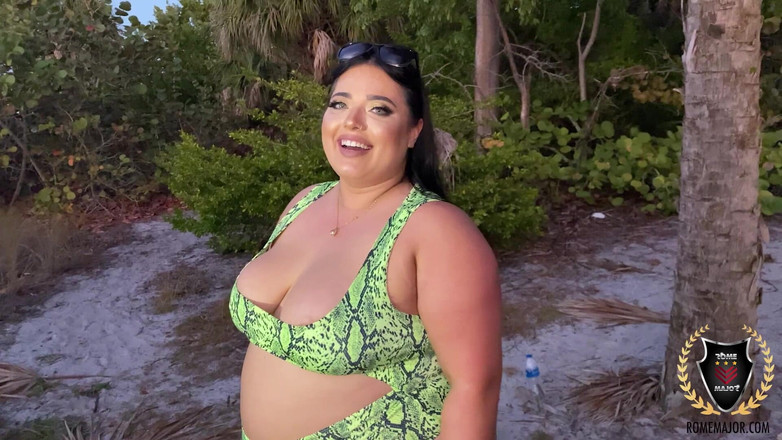 Rome Major: Fat Chick Gives BBC Rome Major Blowjob on Island!