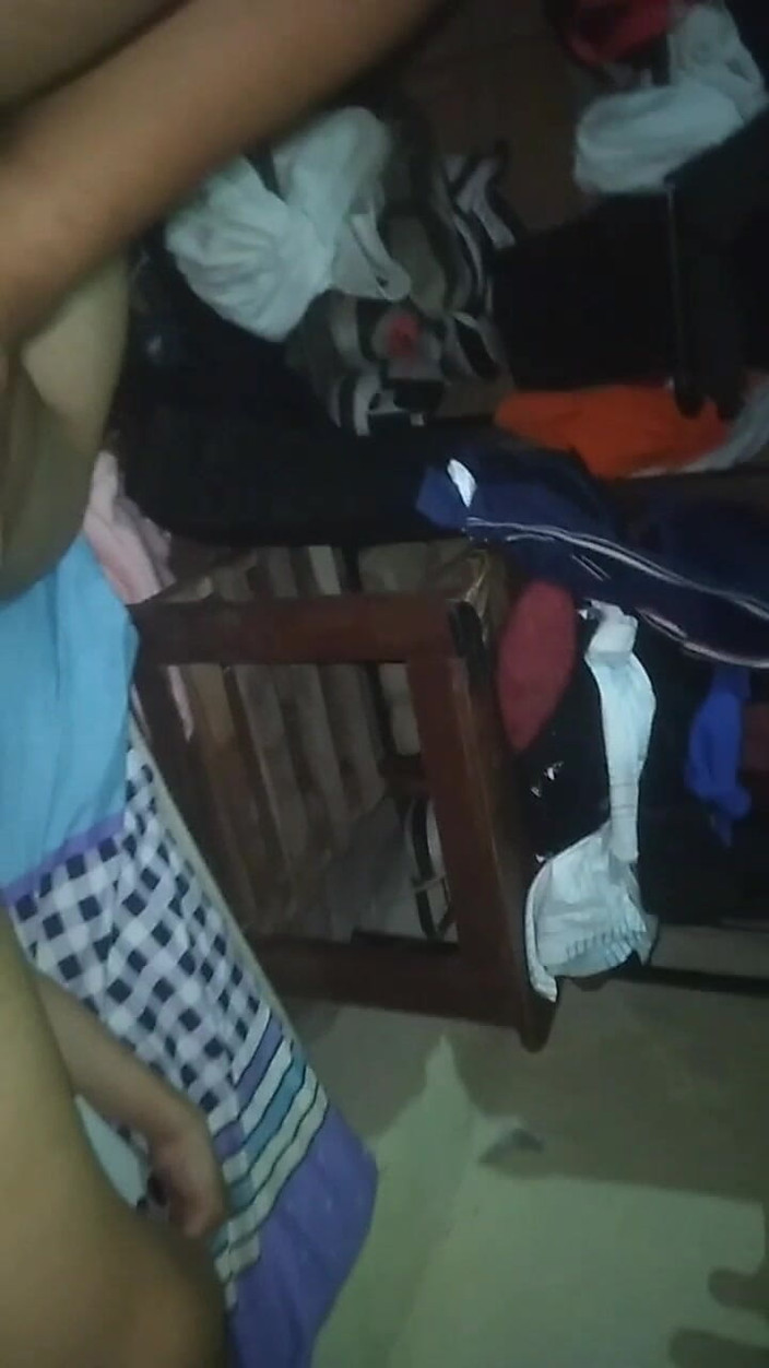 Eatrella j: 내 새엄마 따먹기, 후장 셀카 붙이기