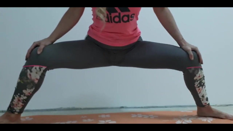 FrauleinP: Yogabroek nat maken, voelt zo verdomd heet