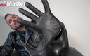 English Leather Master: Поклонение кожаным перчаткам господина