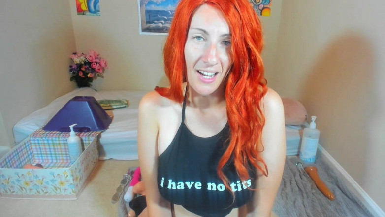 Victoria Lotus: Model Reacts to so Many Small Penise!