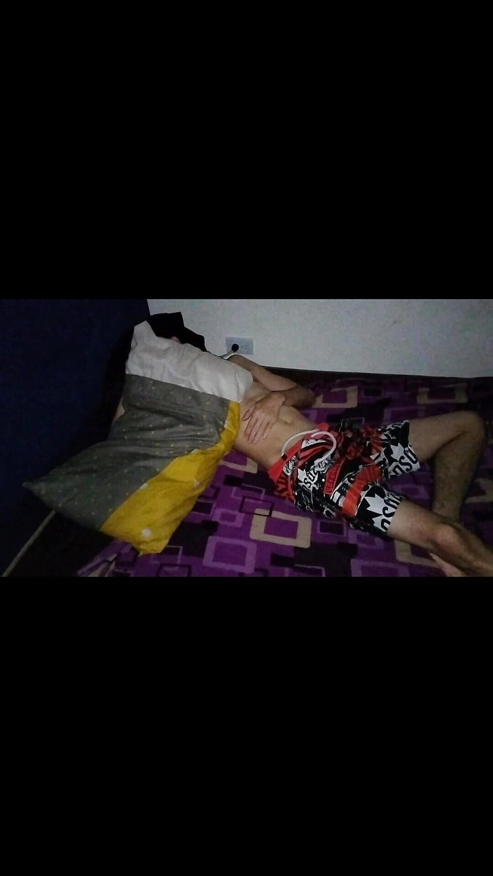 Artemisa74: La mia sorellastra traditrice mi videota mentre scopavo