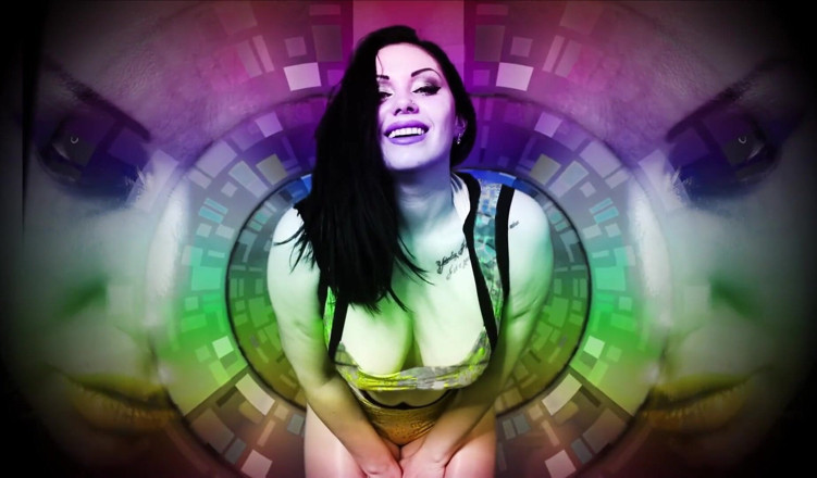Goddess Misha Goldy: Mostre-me o quanto você precisa da minha bunda! Minha bunda é...
