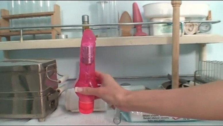 XTime Vod: aspataal men khel rahe dildo ko chodna