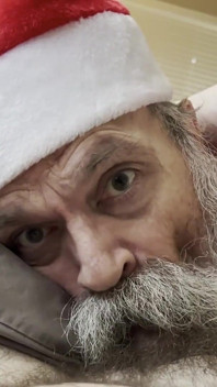 Nonno babbo natale adora il cazzo