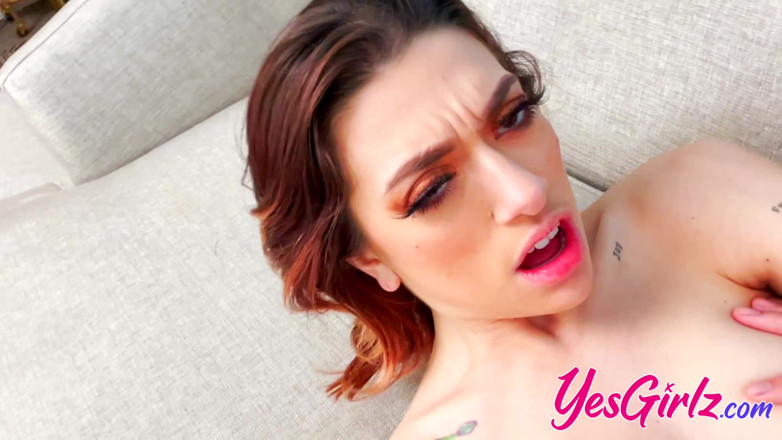 YesGirlz: Rose Winters and Casey Blaze Love Each Other’s Pussies
