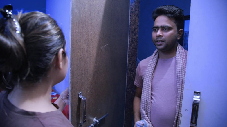 Triflicks: Masseur Gave a Massage to Beautiful Young Girl Vagina