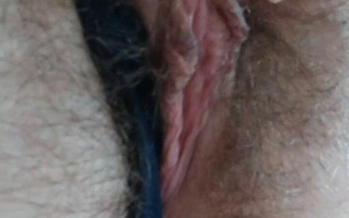 GinnaGg: Smell My Panties