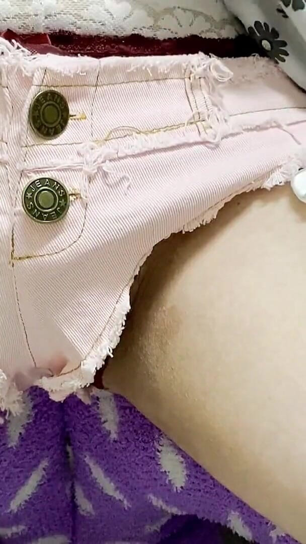 eggnog: Hotpants!
