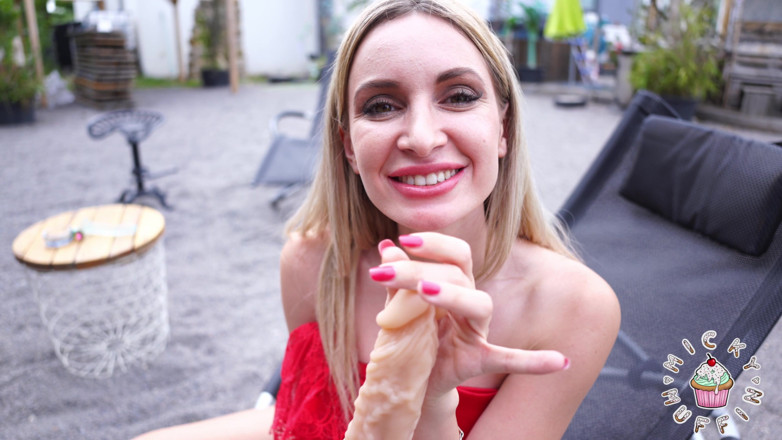 Micky Muffin Studio: Mon Premier Orgasme Anal!