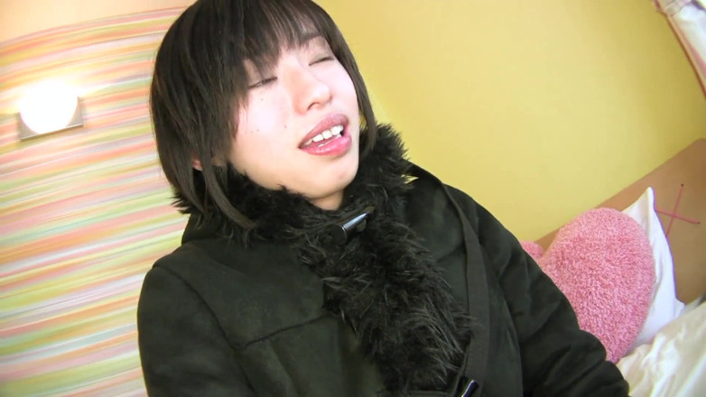 Asian Mature Climax: Picked up asian fingered on bed