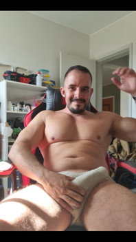 I Woke up Very Horny, Look How I Am.