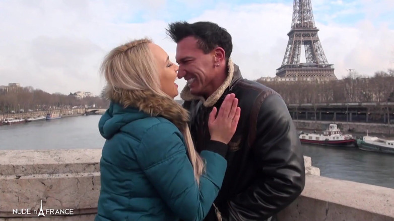 Nude in France: Sextape de um casal real em lua de mel em...