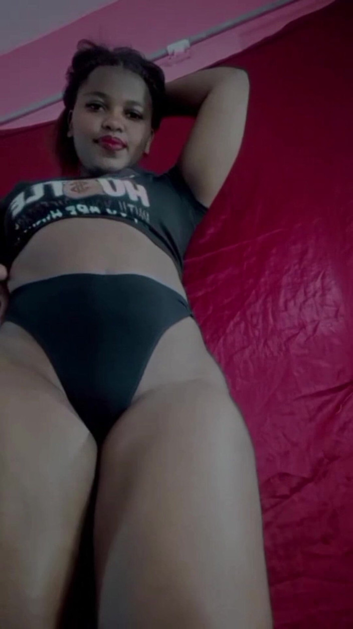 Delicious open butt: 我的衣服快要放弃了...你会明白为什么他再也忍不住我了”