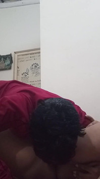 힌디어로 섹시한 베디오를 따먹는 남편 마누라 풀발기