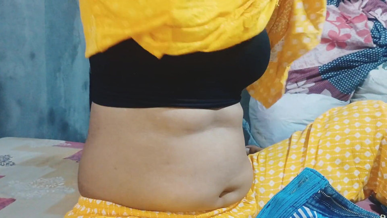 Sexy_girl_nehu: Indian Bhabhi Give Best Blowjob and Cum in Mouth, Nonstop...