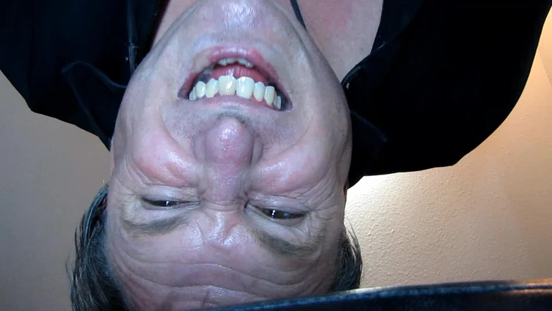 Smokling Hot Ass3: Con đĩ vú to xinh đẹp