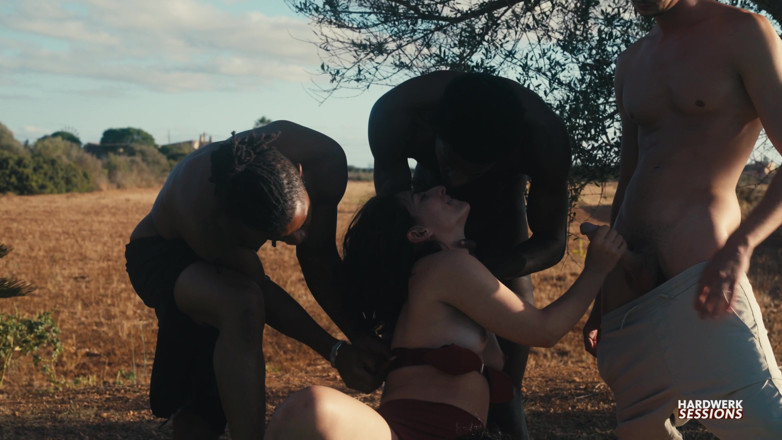 HardWerk: Session gangbang s Tulou Vida