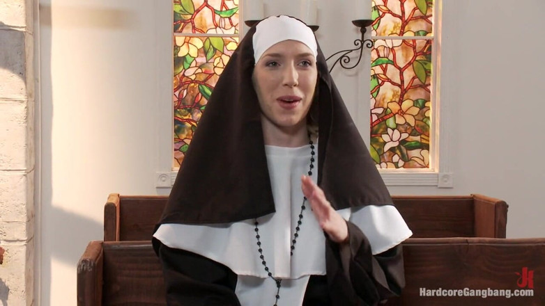 Hardcore Gangbang by Kink: Petite blonde lives out fantasy: freira gangbanged por 5 sacerdotes na...