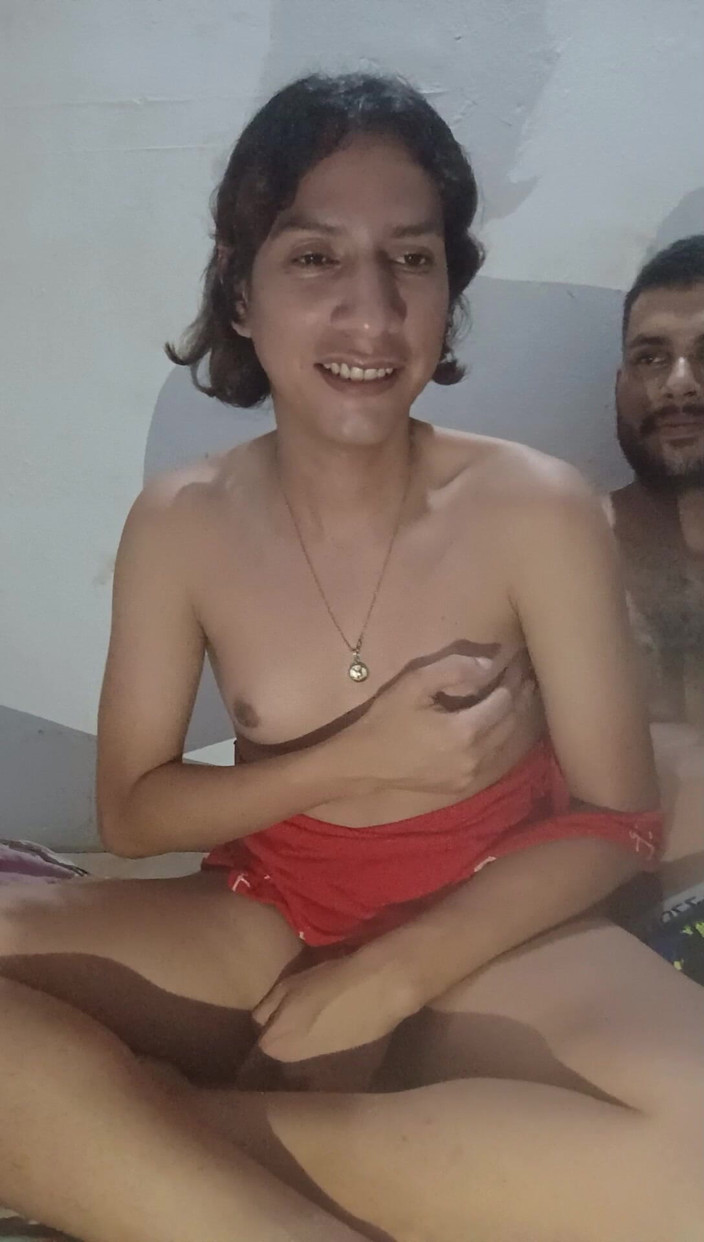 Femboy from Colombia: – Bak hormonlar için nasıl değişiyorum.