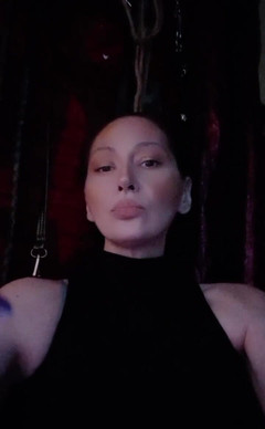 Dominatrix Redsonyja: Um pouco de treinamento para ser a melhor garota gostosa...