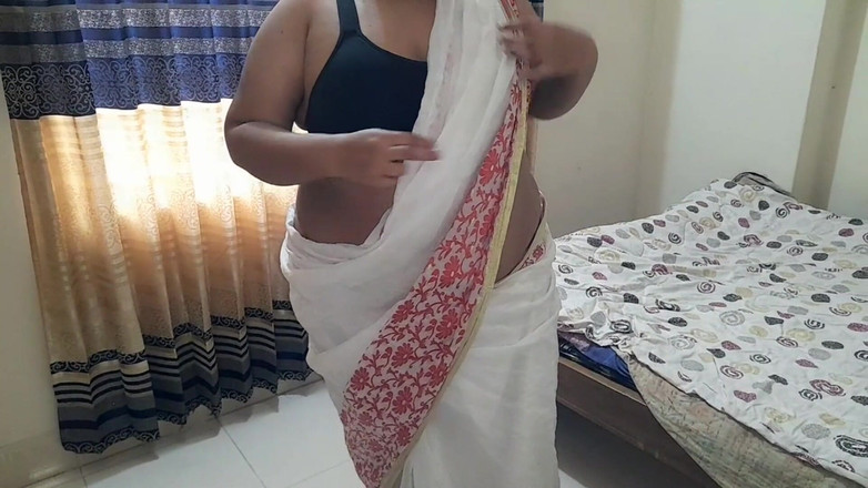 Aria Mia: Tamil Desi gram Moti Gand wali chachi ko jabardast coda...