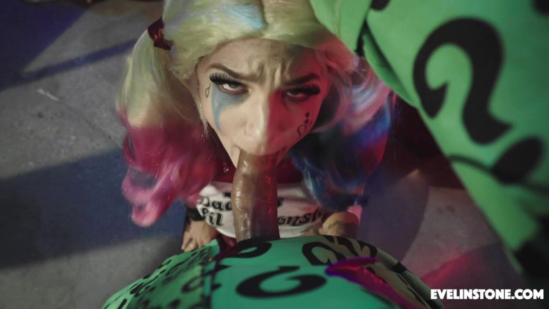Evelin Stone: Harley Quinn cosplay yüze sikiş yenilgisi