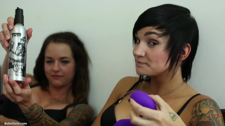 Lesbian Babe Stare: Lesbians show off their toys and how it works on...