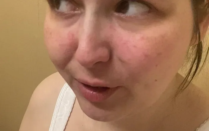 MissChrystalline: Orgasm Thwarted by Nausea