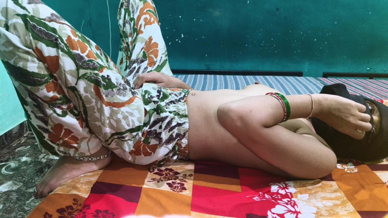 yongboy1: 18letá vysokoškolačka z Dillí ošukaná na misionáře indická desi sex...