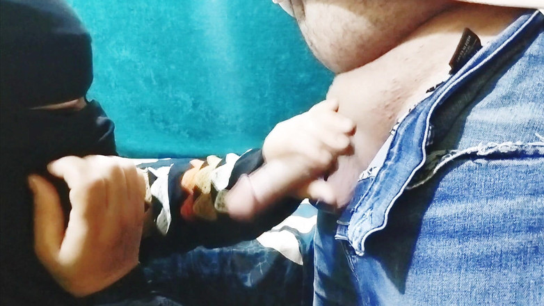 Ahmed and Samah: Penjualku mengerang