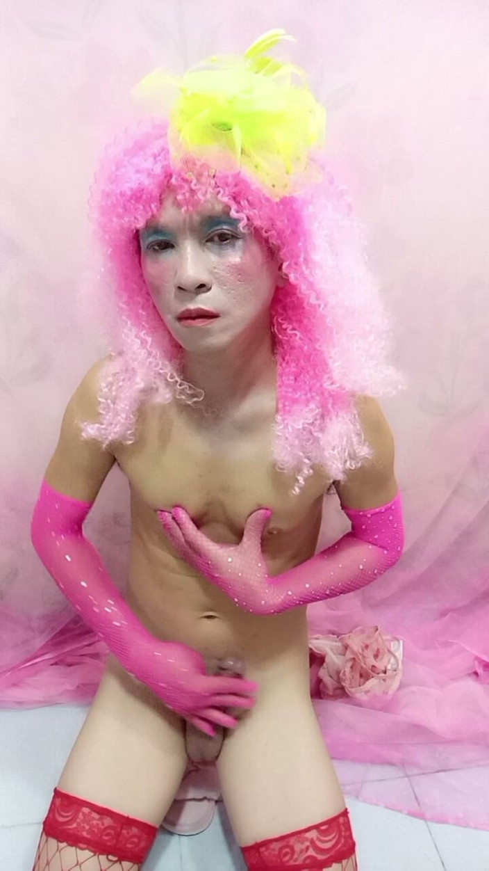 nguyen dang thien tri: Oanh Le Transsexual purtând haine sexy