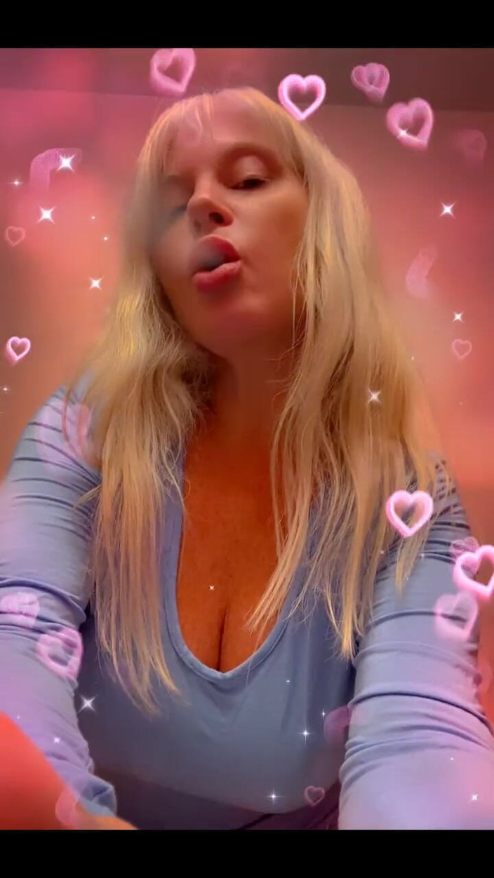 PaintedRose Taboo Femdom Fetish MILF: Is it Bedtime? 