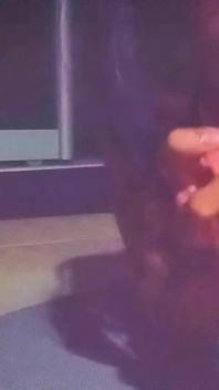 Wajah aduhai cewek cantik ini dicrot di mulut