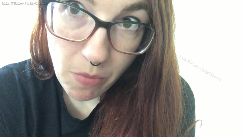 Lily O'Riley: Gummy Bear tiêu thụ với âm thanh miệng