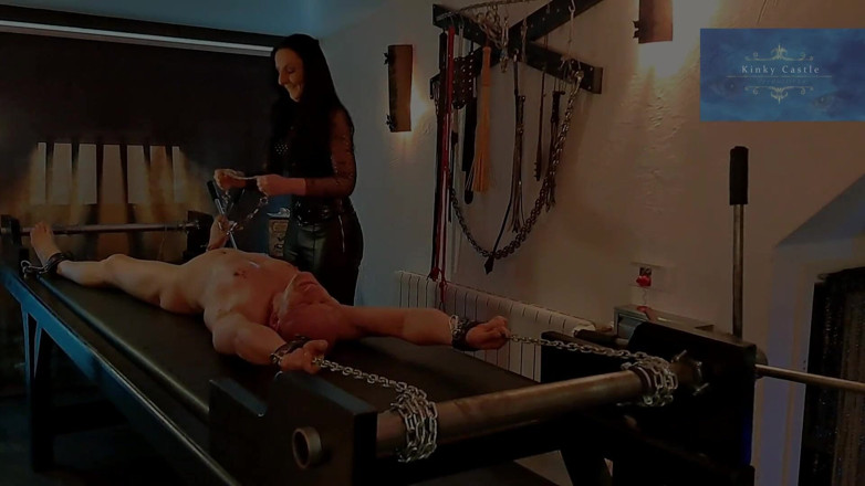 Kinky Castle: Pani Luciana Cheeky! Napletek! Krzycz głośno! Część 2